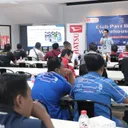 Para peserta komunitas mengikuti sesi penjelasan seputar edukasi suku cadang asli Daihastu. (ADM)
