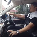 Posisi duduk yang benar membuat pengemudi lebih nyaman dan mudah mengendalikan kendaraan. (MMKSI)