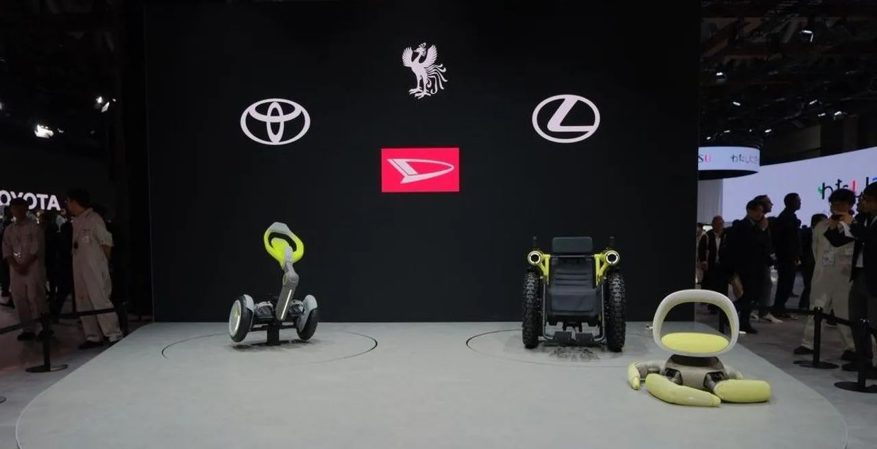 Di JMS 2025 Toyota menghadirkan empat merek - Toyota, Lexus, Century, dan Daihatsu membawa visi Mobility for All dan Carbon Neutrality. (TAM)