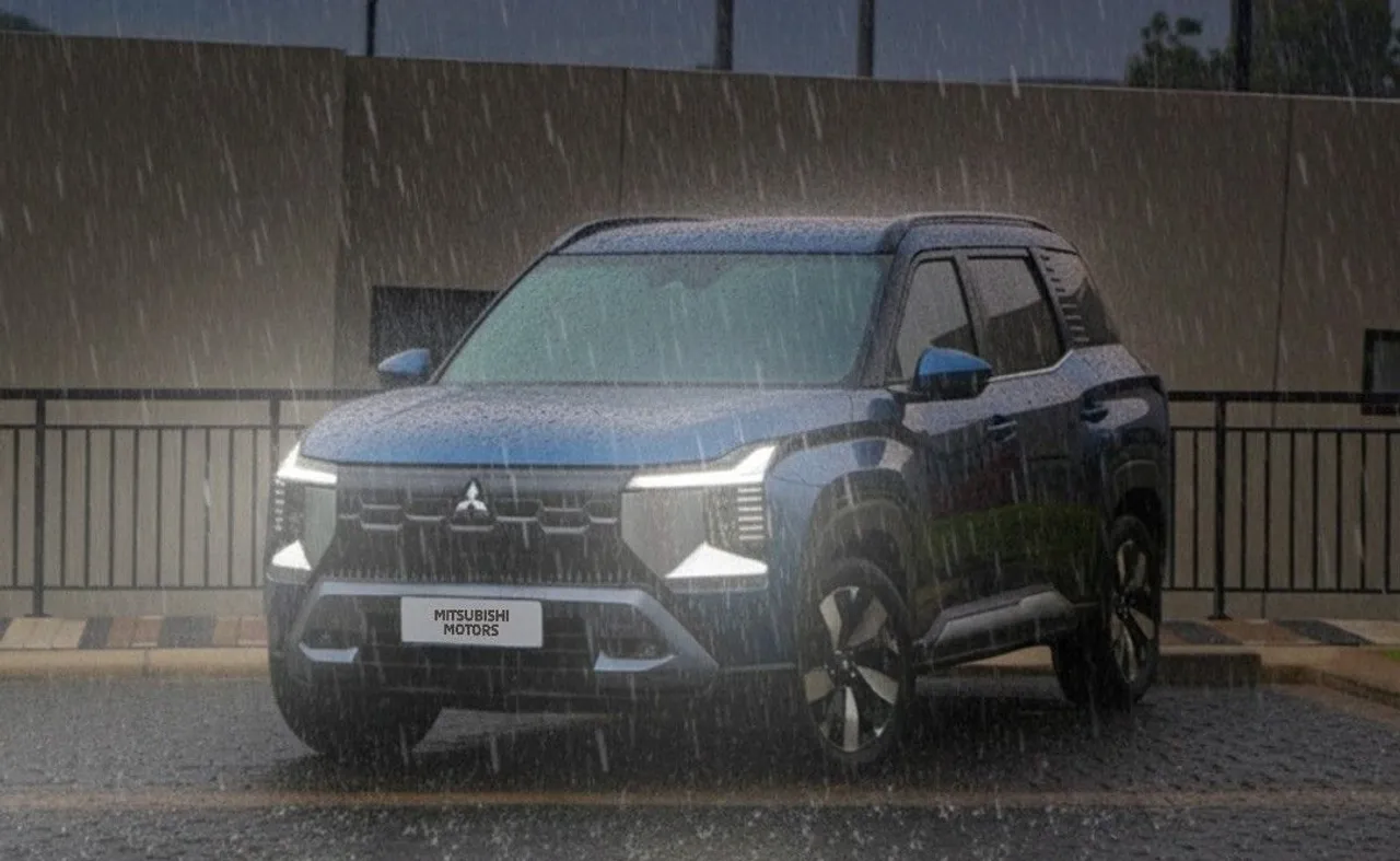Mitsubishi Destinator dibekali deretan fitur canggih yang dapat meningkatkan keamanan dan kenyamanan berkendara di saat hujan. (Mitsubishi Motors)