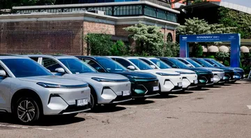 Geely Starray EM-i mulai didistribusikan kepada para pelanggan. (GAI)