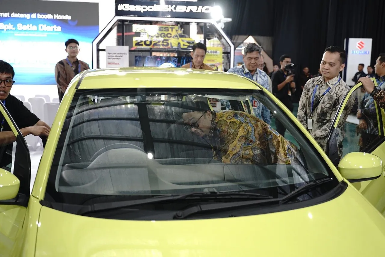 Meskipun bukan model baru, Honda Brio masih menjadi favorit masyarakat di Sulawesi Selatan. (HPM)