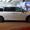 Maxus MIFA 9 cocok untuk kebutuhan layanan GrabExecutive. (IEB)