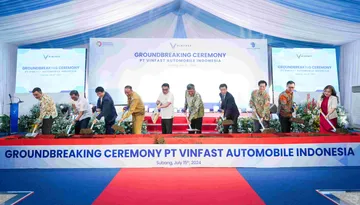 Seremoni peletakan batu pertama pembangunan pabrik mobil VinFast di Subang, Jawa Barat, Juli 2024 lalu. (VinFast Indonesia)