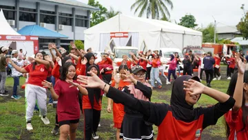 Antusias pengunjung menikmati berbagai akivitas hiburan hingga olahraga bersama. (ADM)