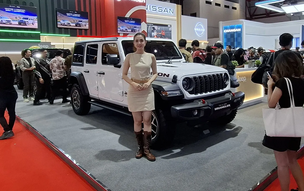Jeep bersama Citroen meriahkan panggung IIMS 2026. (Chadie)