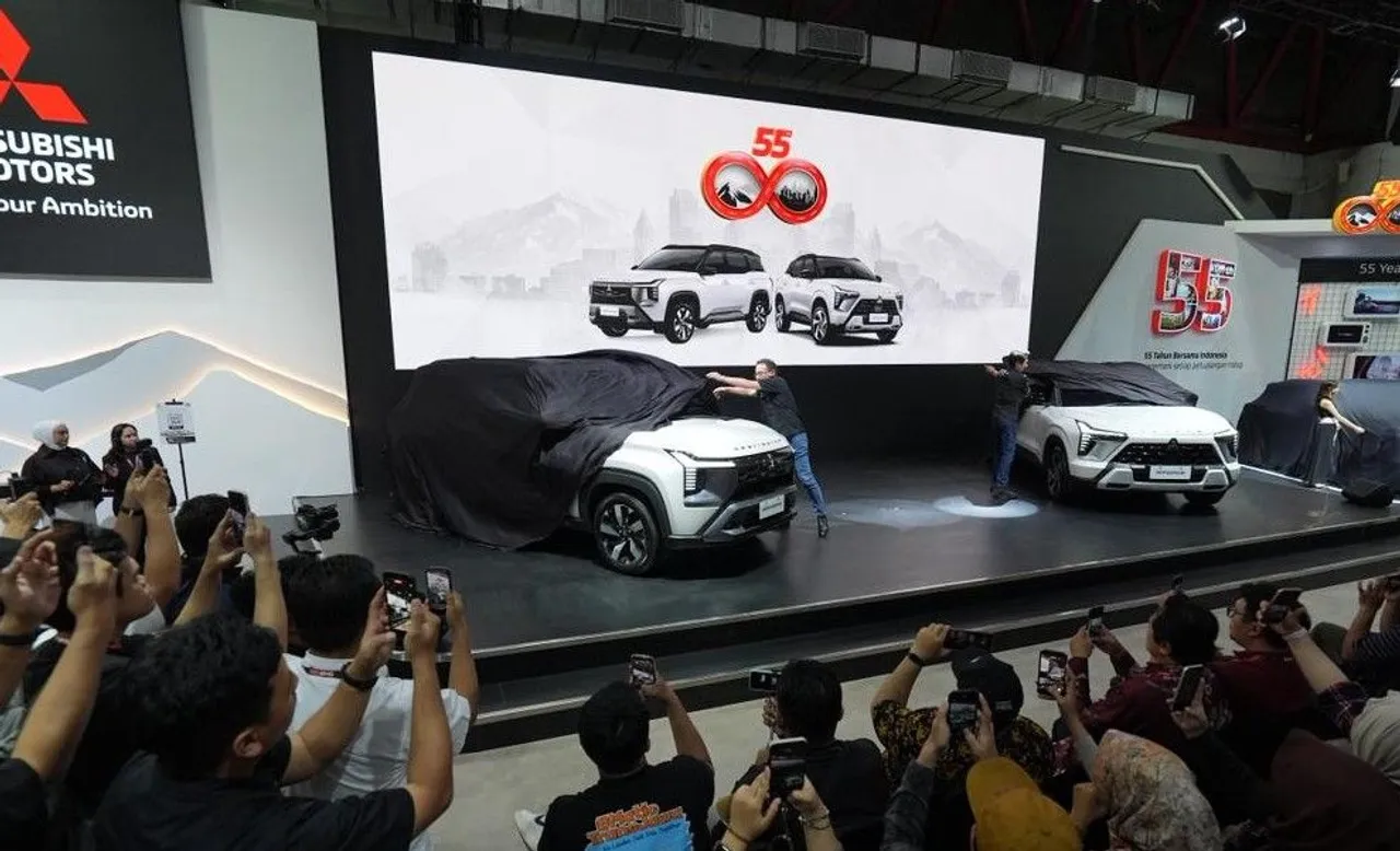 MMKSI luncurkan Mitsubishi Destinator dan Xforce 55th Anniversary Edition di IIMS 2026. (MMKSI)