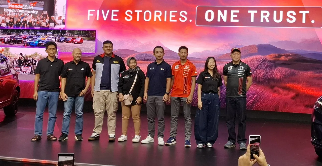 Lima pengguna Honda berbagi pengalaman lewat acara talkshow bertajuk “Five Stories. One Trust” di IIMS 2026. (Chadie)