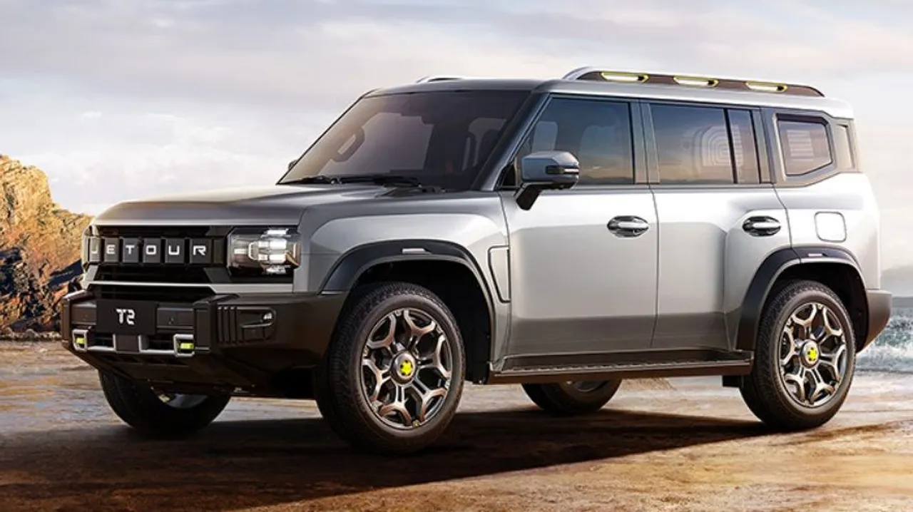 Di Bandung Jetour T2 ditawarkan dengan harga eksklusif Rp575 juta. (Jetour)