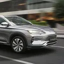 Salah satu model BYD berteknologi PHEV (DM) yang beredar di pasar Eropa. (BYDeurope)