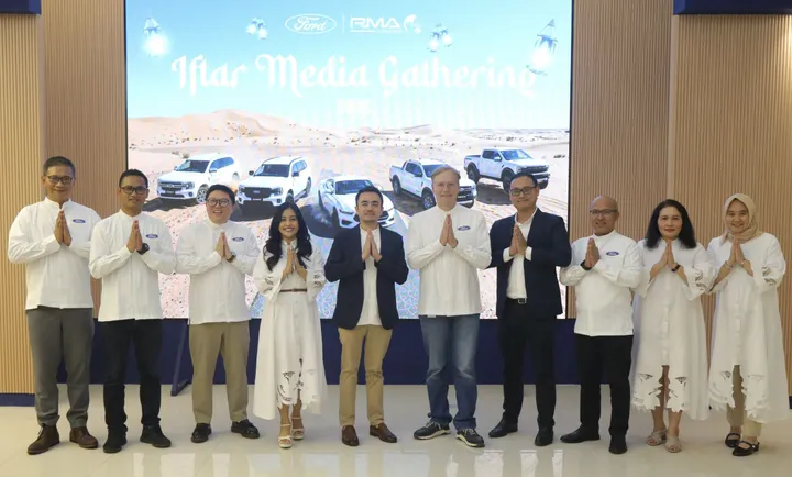 Ford Experience Center dihadirkan sebagai ekosistem multifungsi yang memadukan edukasi produk, interaksi komunitas, hingga personalisasi kendaraan dalam satu atap. (Ford RMA Indonesia).jpg