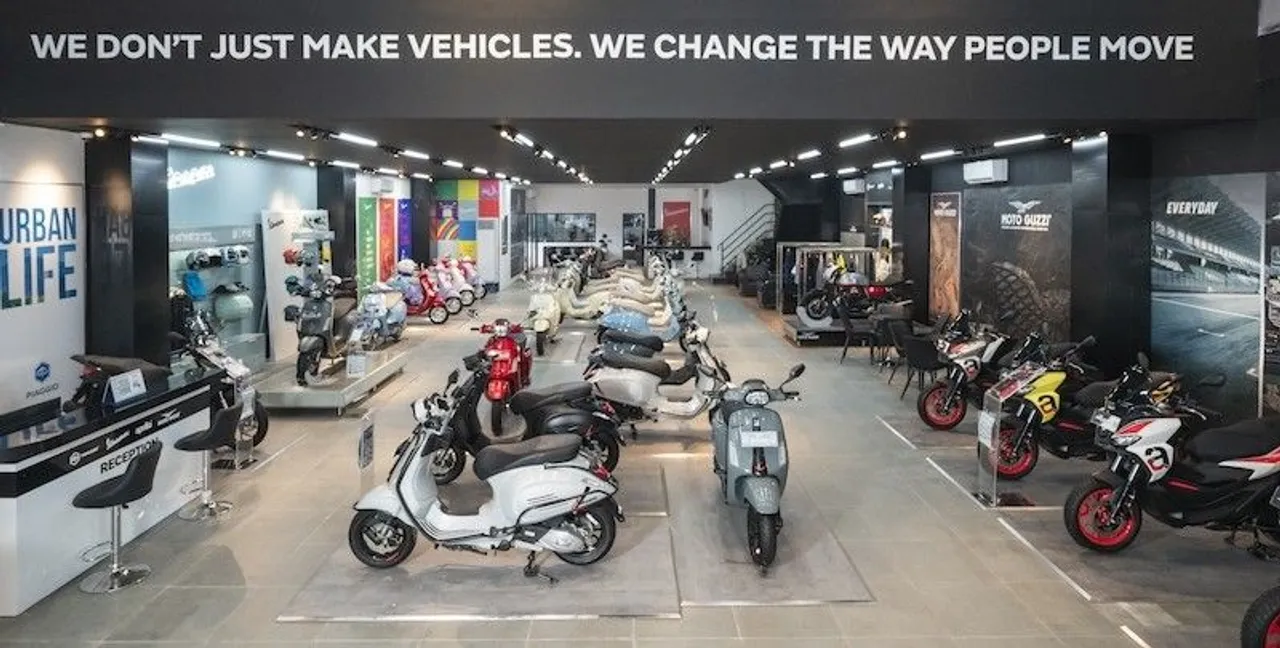 Diler Motoplex 4 Brands Putra Sulawesi - Makassar menangani Piaggio, Vespa, Aprilia, dan Moto Guzzi dalam satu atap. (PID)