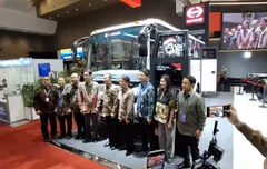 HMSI Luncurkan Hino Bus 136 MDBL 4x4 di GIICOMVEC 2026
