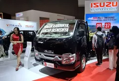 Isuzu Rilis Varian Baru Traga Dilengkapi AC di GIICOMVEC 2026