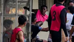 Pernyataan Resmi Bhayangkara FC soal Aksi Tendangan Kungfu