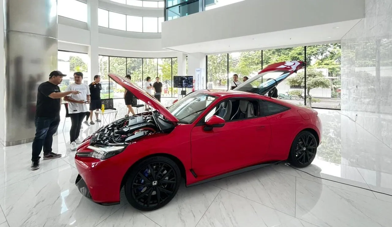 Honda Prelude Hybrid. (HPM)