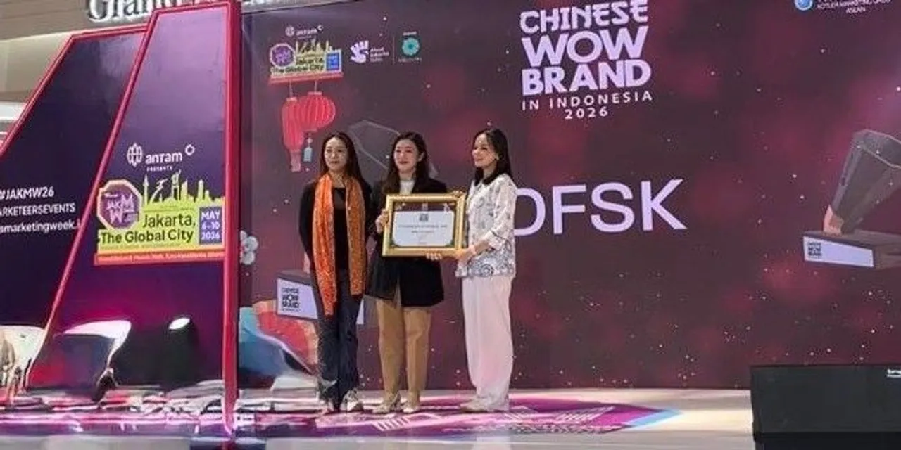 Penyerahan penghargaan Silver Champion Chinese WOW Brand 2026. (DFSK)