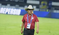 Umuh: Menang Lawan PSM 90 Persen Persib Juara