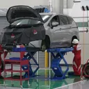 Melakukan rotasi ban penting untuk mengoptimalkan usia pakainya. (Mitsubishi Motors)