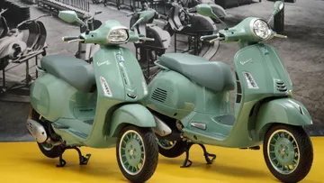 Vespa Sprint 80th dan Vespa GTS 80th. (PID)