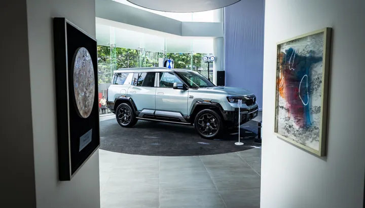 DENZA x ArtMoments - Art in Motion Exhibition. (BYD Indonesia)