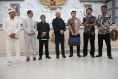 KDM Serahkan Bonus Rp1 Miliar untuk Persib Bandung