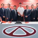 Penyerahan unit TIGGO 9 CSH kepada Robert Lewandowski. (CSI) - Penyerahan unit TIGGO 9 CSH kepada Robert Lewandowski. (CSI)