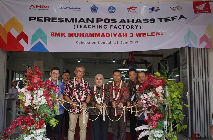 Peresmian Pos AHASS Teaching Factory di SMK Muhammadiyah 3 Weleri, Kendal. (AHM)