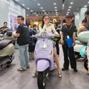 Booth Vespa di Jakarta Fair Kemayoran 2026 ramai dikunjungi masyarakat. (PID)