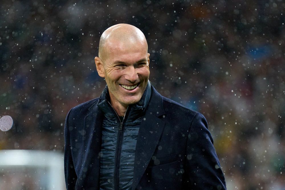 Diidamkan Man United, Zinedine Zidane Malah Kode Gabung Juventus