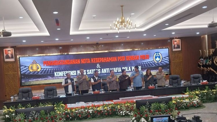 Konferensi Pers Kapolri Jendral (Pol) Listyo Sigit Prabowo dan Ketua Umum PSSI, Erick Thohir