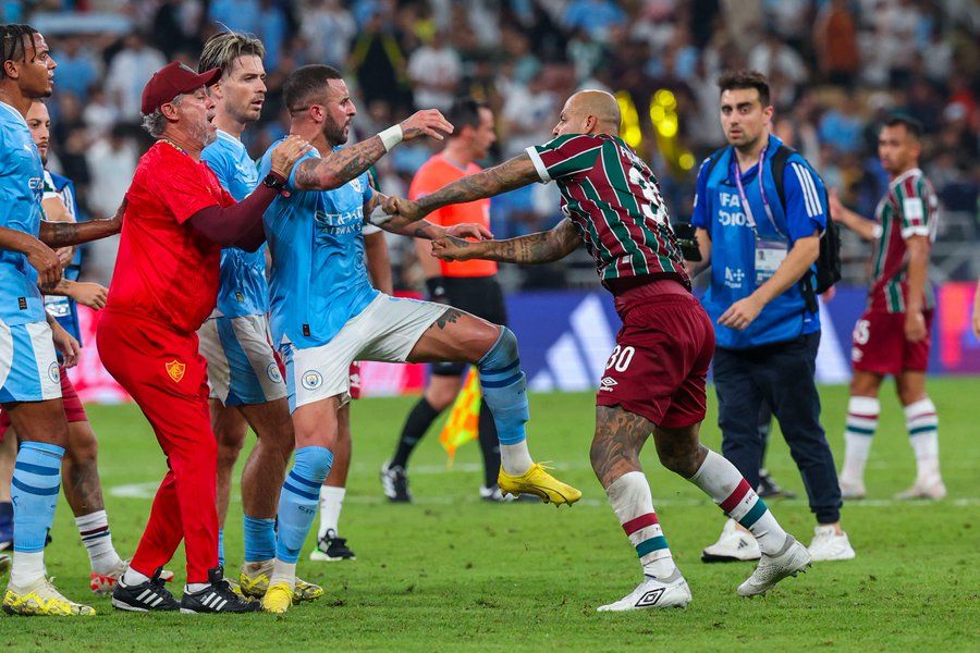 Video Perkelahian Felipe Melo-Kyle Walker Usai Man City vs Fluminense