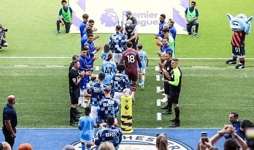 Momen Para Pemain Man City Dapat Guard of Honour di Etihad Stadium