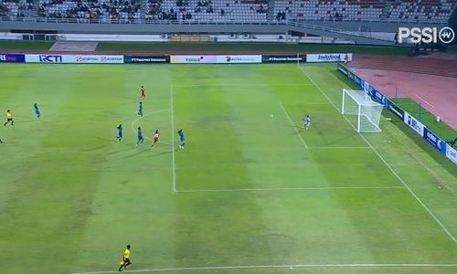 (Video) Gol Sepakan Jarak Jauh Claudia Scheunemann ke Gawang Thailand, Tapi Sayang Seribu Sayang...