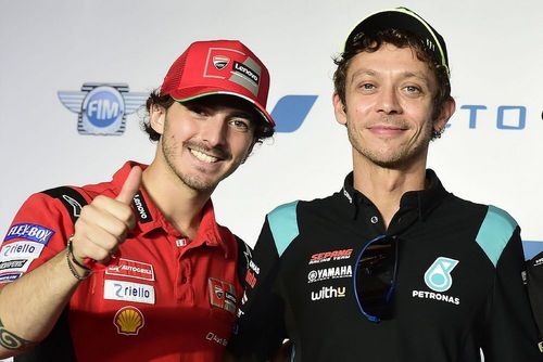 Jika Tanpa Rossi, Diprediksi Bagnaia Sengsara jadi Rekan Setim Marquez