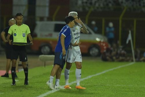 Persib Kantongi Nama Pelatih Pengganti Luis Milla