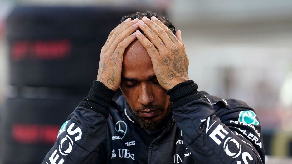 Lewis Hamilton Jadi Pecundang dalam Balapan F1 Dua Tahun Terakhir