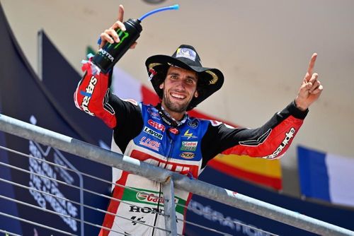 Alex Rins Makin Mesra dengan Yamaha