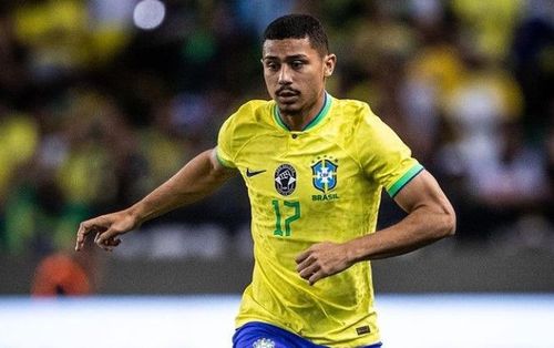 Stok Gelandang Tipis, Liverpool Incar Pemain Muda Timnas Brasil Andre Trindade