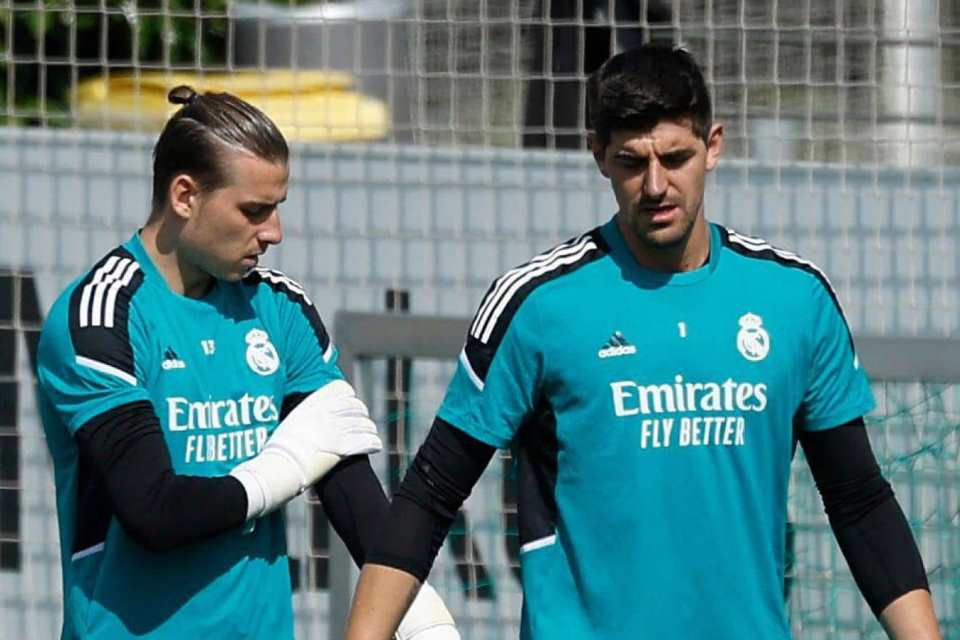 Sambil Menunggu Transfer De Gea dan Bounou, Carlo Ancelotti Mainkan Andriy Lunin