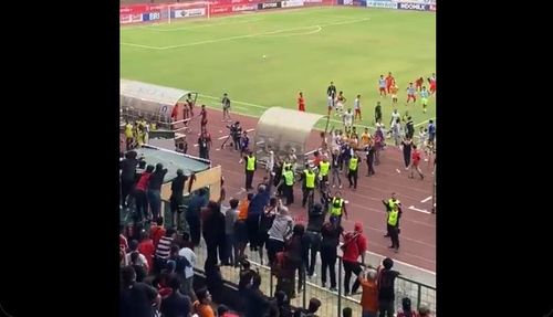 Video Ricuh Suporter di Dalam dan Luar Stadion Patriot Candrabhaga Usai Laga Persija vs Persib