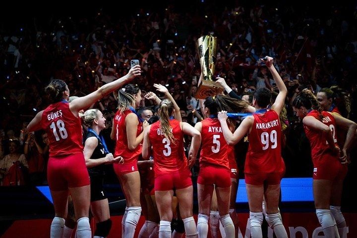 Anomali Voli Putri Turki: Dihujat Bela LGBT, Disanjung Usai Kawinkan Gelar VNL dan EuroVolley Women 2023