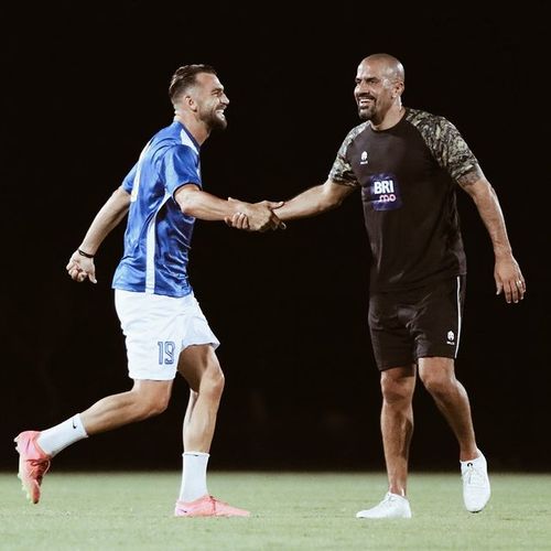 Marko Simic dan Juan Sebastian Veron