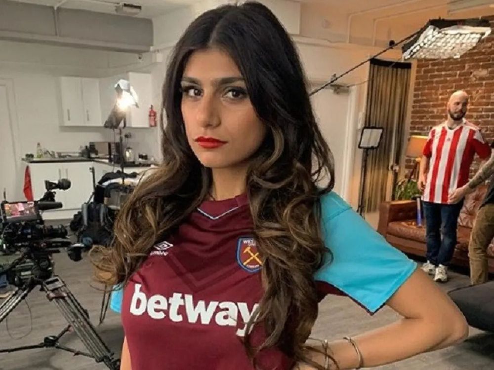 Eks Artis Porno Mia Khalifa Gencar Dukung Palestina, Ternyata Fans West Ham