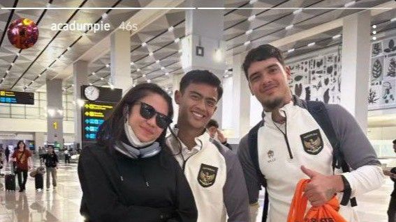 Azizah Posting Foto Bareng Arhan dan Shayne, Tepis Cibiran Netizen?