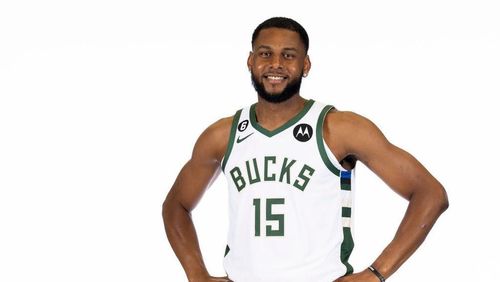 NBA: Dilepas Milwaukee Bucks, Marques Bolden Gabung Charlotte Hornets