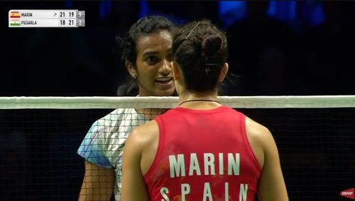 Momen Adu Mulut Marin dan Sindhu Rebutan Shuttlecock, Diganjar Kartu Kuning