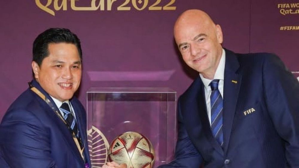 Presiden FIFA Semprot Erick Thohir soal Rumput JIS, Hoaks atau Fakta?