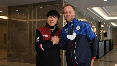 Shin Tae-yong dan Alexandre Polking
