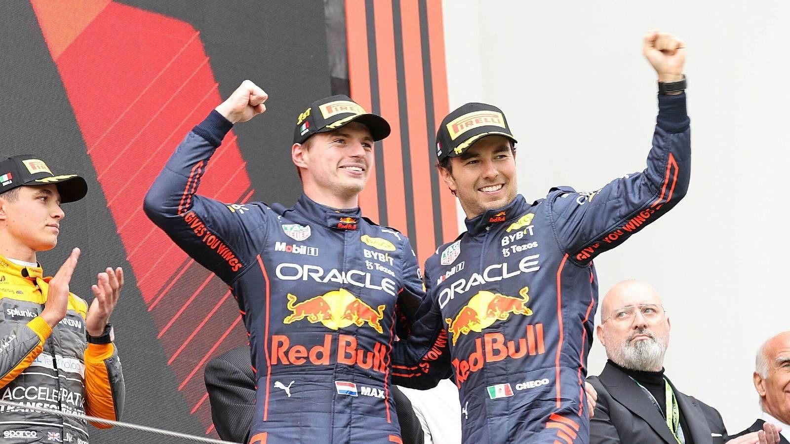 Max Verstappen dan Sergio Perez